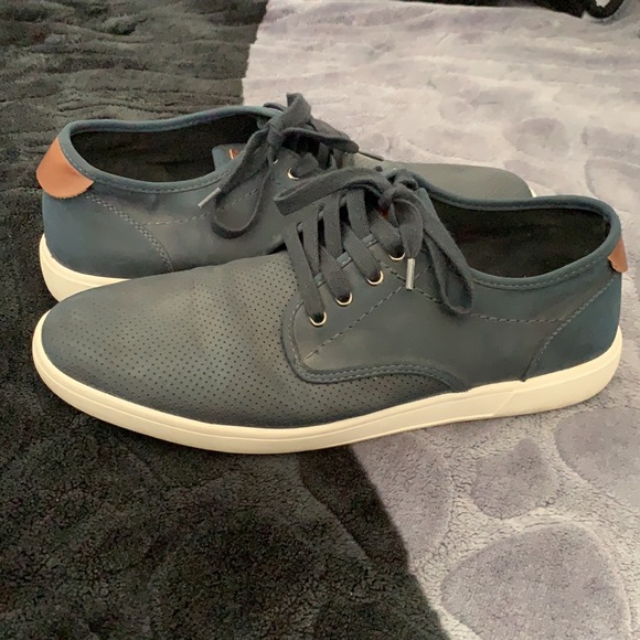 Steve Madden Blue Dress Sneakers - Picture 3 of 4